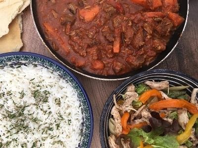 21.01 lamb stew, rice & chicken salad